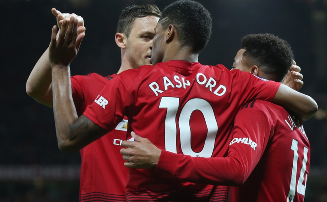 空姐穿制服 空姐穿制服